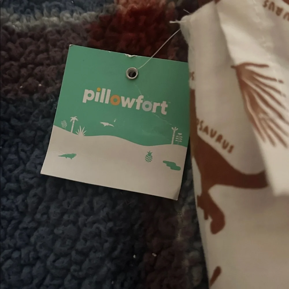 Pillowfort Dinosaur Print toddler sheet set